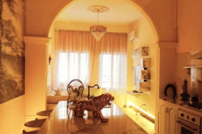 Achrafieh Luxurious Apt, 5 min to Beirut Museum
